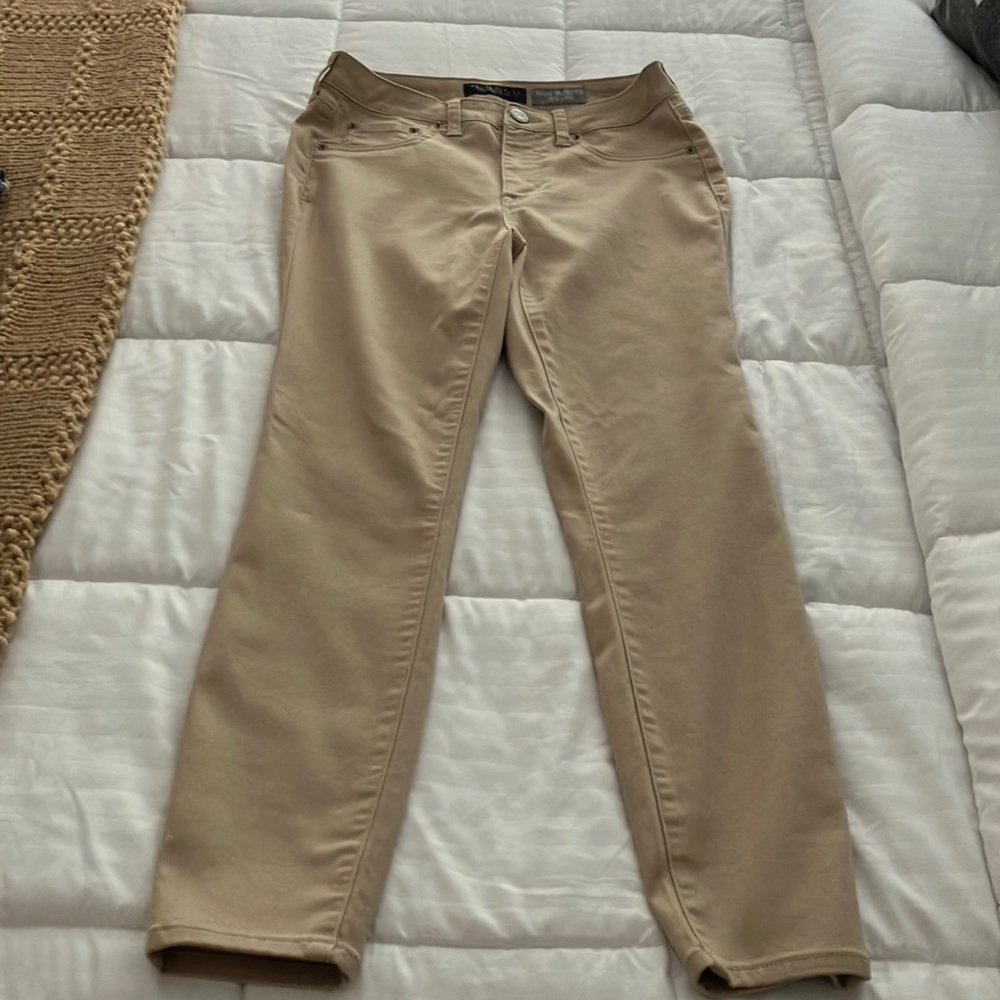 AEROPOSTAL HIGH WAISTED JEGGING BEIGE WOMEN’S PANTS SIZE 4 SHORT/COURT